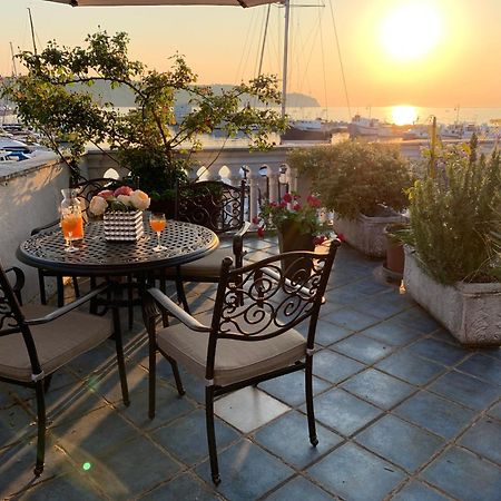 First Row To The Sea - Maremi Izola Apartment Terrace ภายนอก รูปภาพ