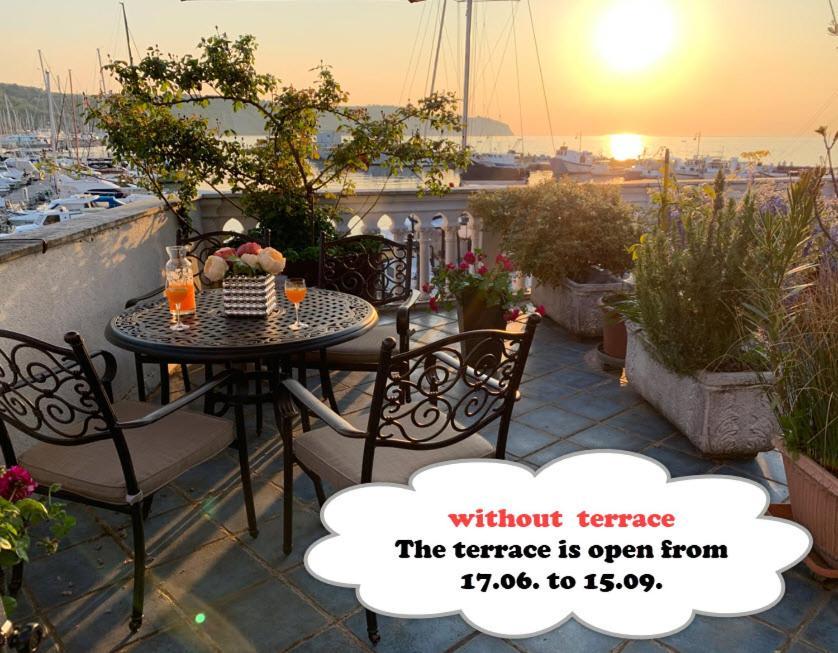 First Row To The Sea - Maremi Izola Apartment Terrace ห้อง รูปภาพ